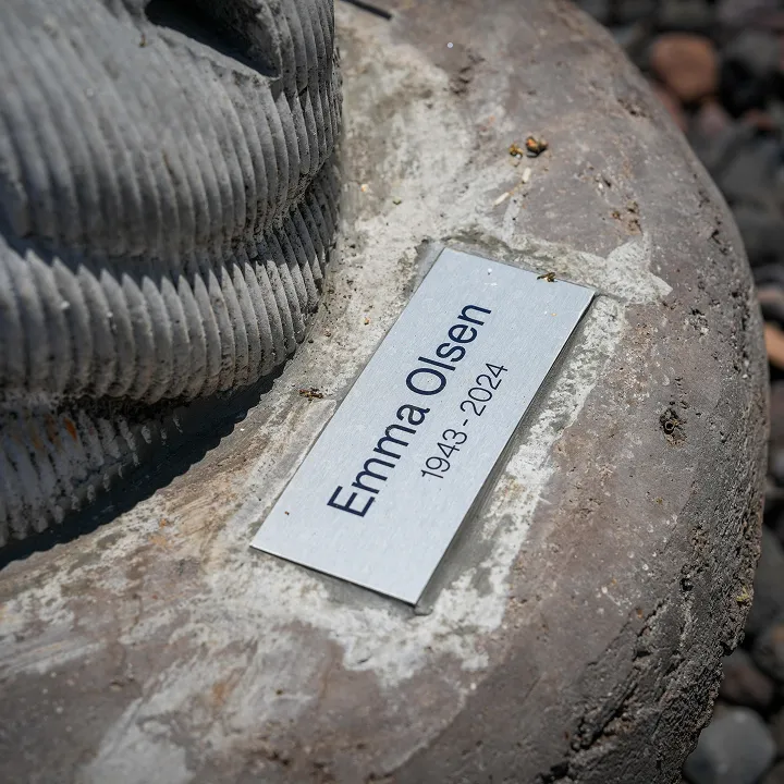 Personalised plaque attached to memorial reef